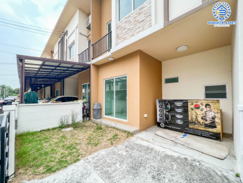 *****ทาวน์เฮ้าส์มือสองย่านนนทบุรี ม.แกรนด์พลีโน่ รัตนาธิเบศร์ หลังมุม บนเนื้อที่ 19 ตร.ว. ฟังก์ชัน 3 ห้องนอน 2 ห้องน้ำ 1 ที่จอดรถ ทำเลดี เชื่อมต่อถ.ติวานนท์, ถ.รัตนาธิเบศร์, ถ.นครอินทร์, ถ.ราชพฤกษ์ ใกล้รถไฟฟ้าสายสีม่วง "สถานีบางพลู" และจุดขึ้นทางด่วน "ศรีรัช-วงแหวน"